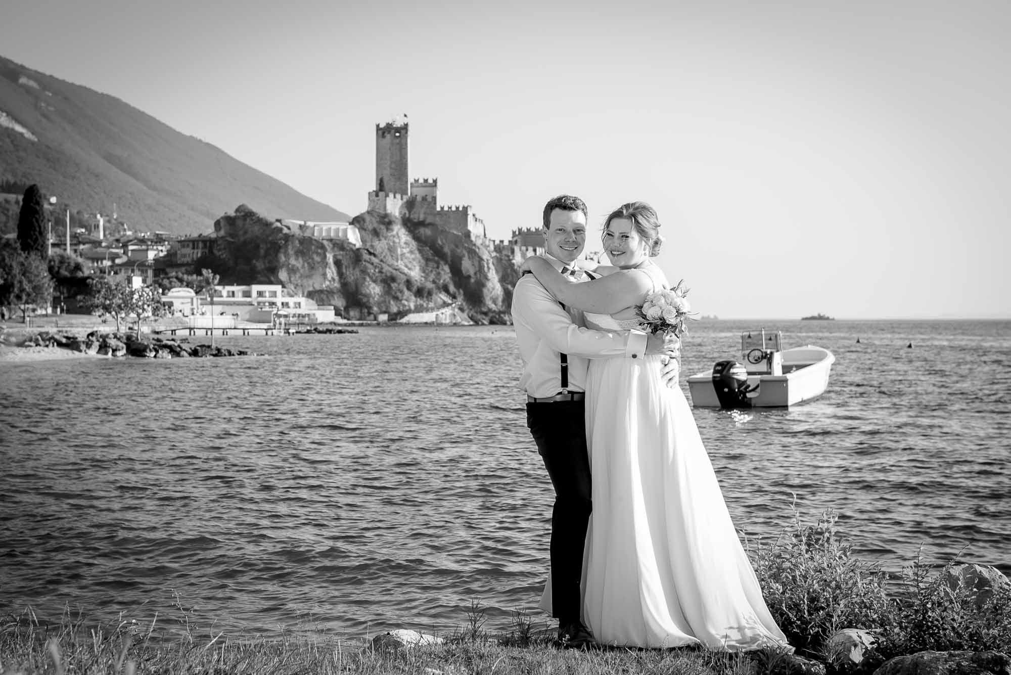 fotografen fur Hochzeiten, fotografo lago di garda, fotografo malcesine, HochZeit am GardaSEE, HochZeit am malcesine, Hochzeitsfotograf gardasee, lake garda wedding, location garda lake, restaurant lake garda, wedding in malcesine, wedding on boat, wedding on lake garda, wedding photographer, fotografo matrimoni lago di garda , fotografo lago di garda, fotografo malcesine, fotografo lazise, fotografo bardolino, fotografo sirmione, wedding sirmione, wedding trentino, wedding photographer trentino, wedding trentino , studio fotografico trento, castello di malcesine, wedding malcesine castle, wedding castle torri del benaco , bardolino , malcesine